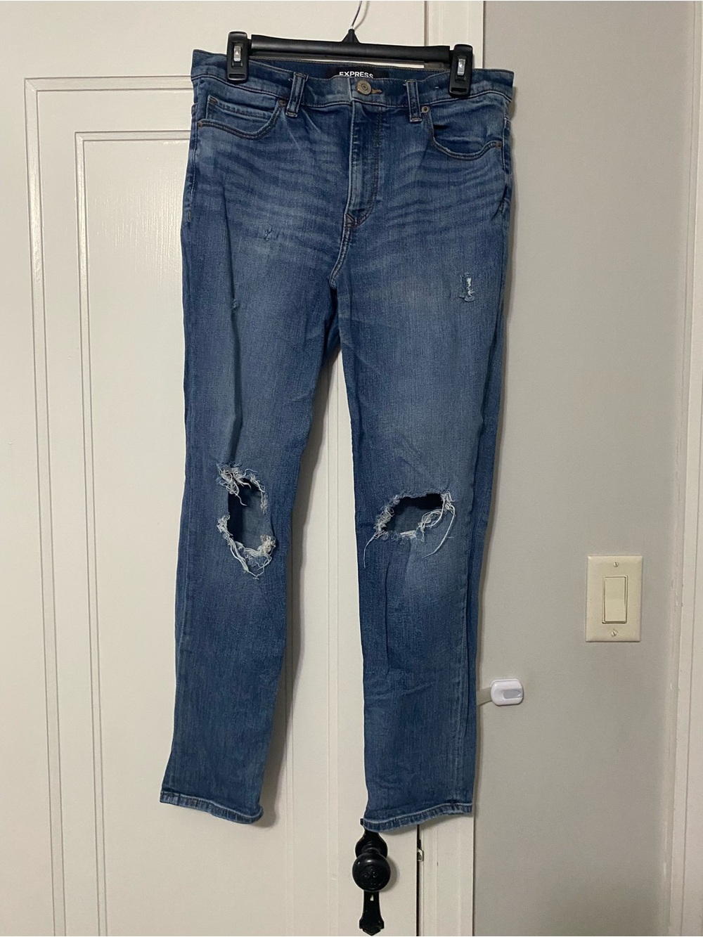 Express Distressed Straight Leg Jeans in Dark Blue